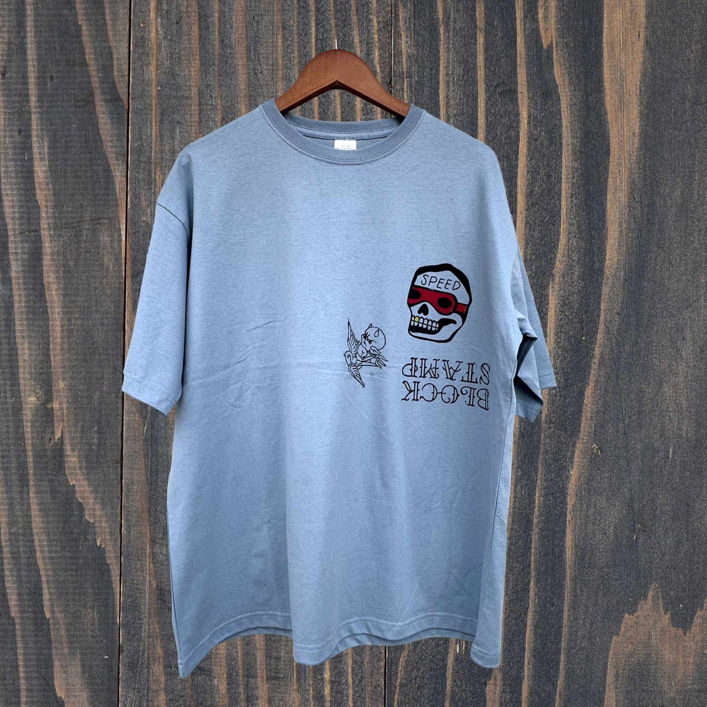 チェーンステッチ & ブロックスタンプ ビックTシャツ (アシッドブルー) | ハンドルミシン