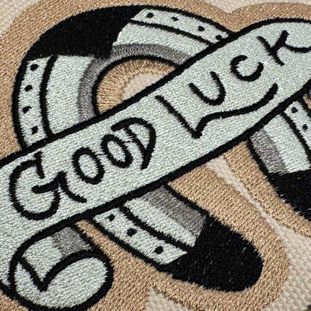 トラディッショナルグッドラック | ジャガード刺繍ワッペン