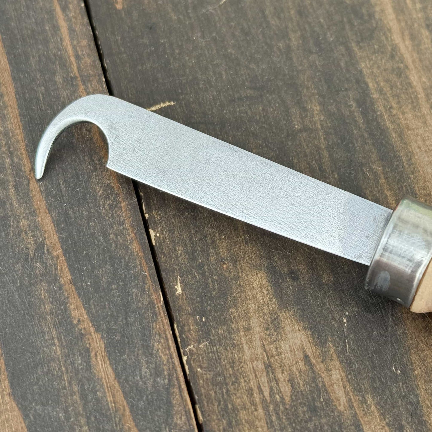 Hook knife for chainstitch embroidery machine