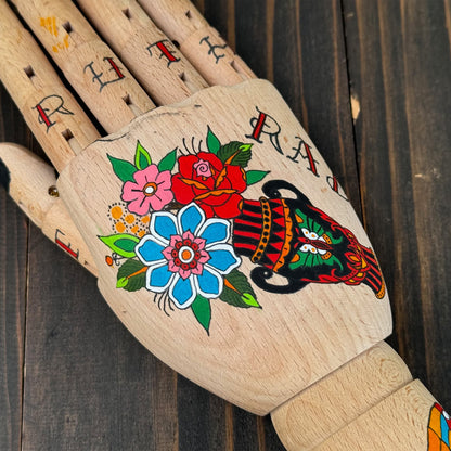 Hand Skalad (Flower Vice/Skull Butterfly)