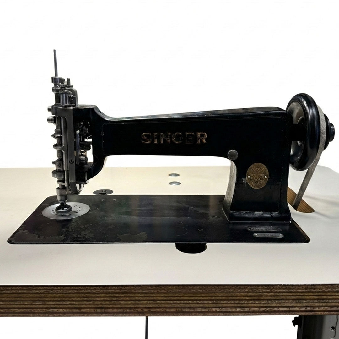 ハンドルミシン - Singer114w103 (Serial:W1157160)