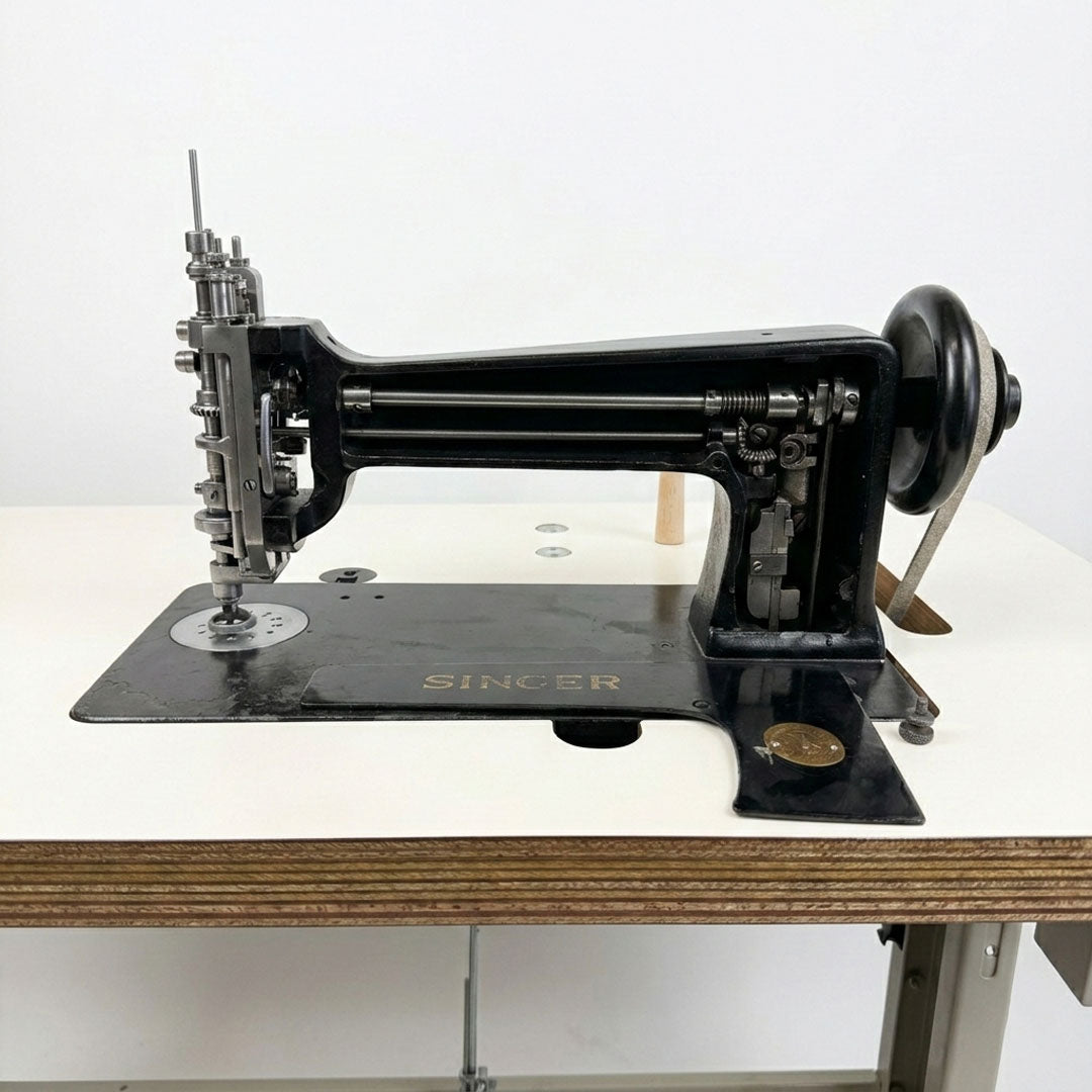 ハンドルミシン - Singer114w103 (Serial:W1157160)