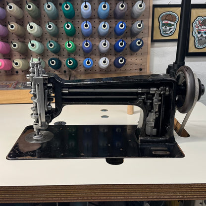 ハンドルミシン - Singer114w103 (Serial:W504407)