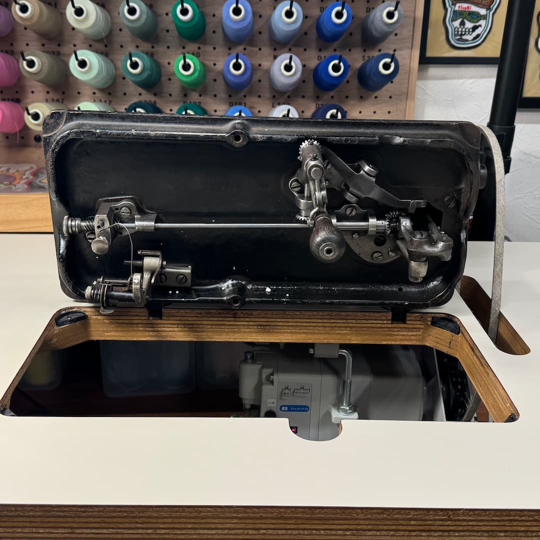 ハンドルミシン - Singer114w103 (Serial:W504407)