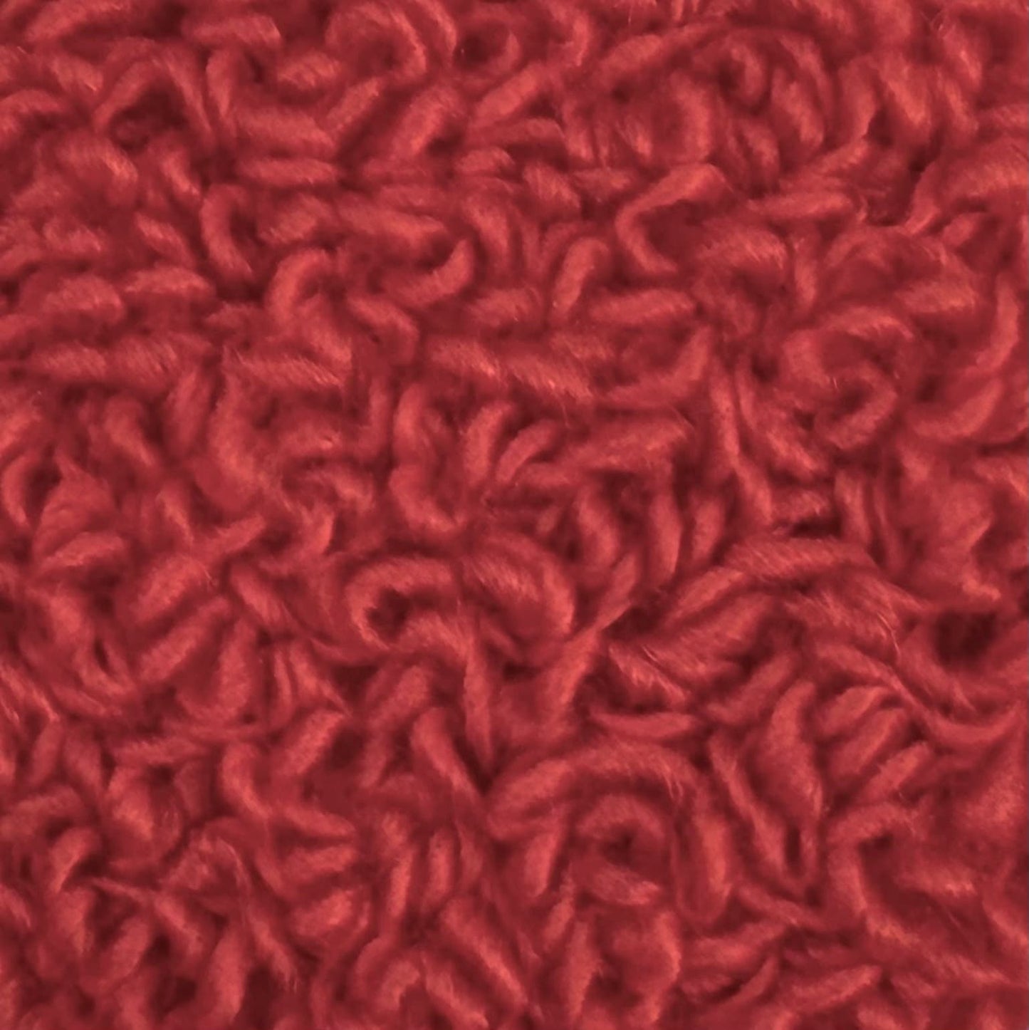 Chenille yarn for chainstitch embroidery machine