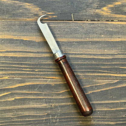 Hook knife for chainstitch embroidery machine
